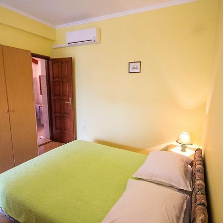 Sandra House With Apartment อูมัค ภายนอก รูปภาพ